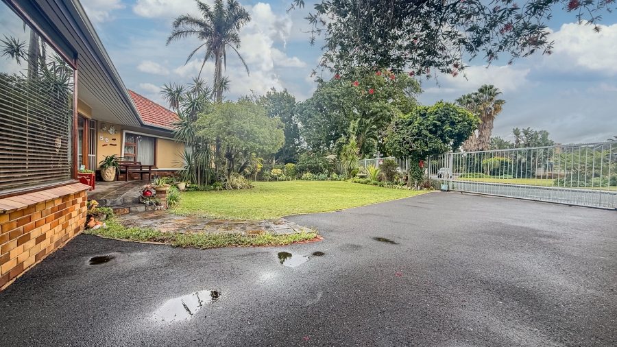 4 Bedroom Property for Sale in De La Haye Western Cape